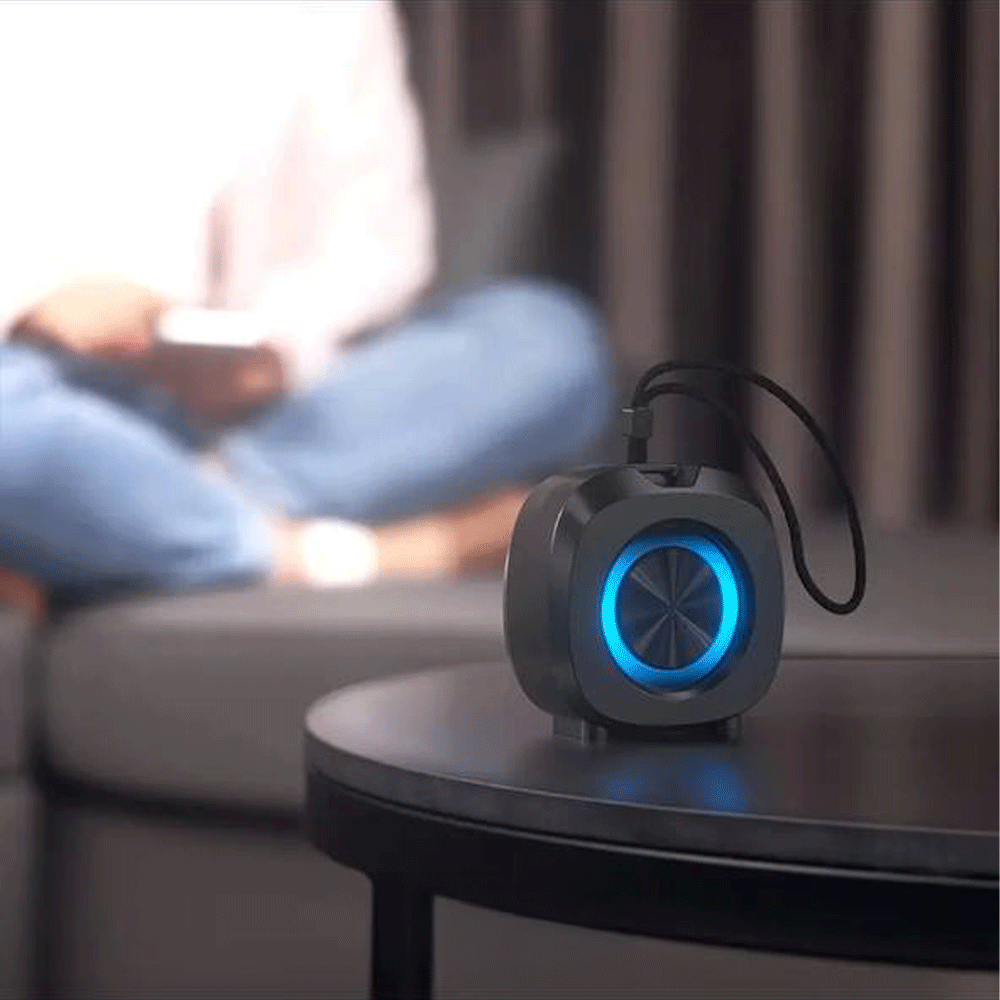 Wireless Mini Desktop Speaker