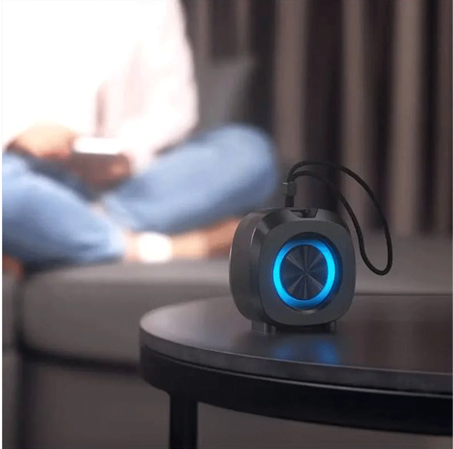 Wireless Mini Desktop Speaker